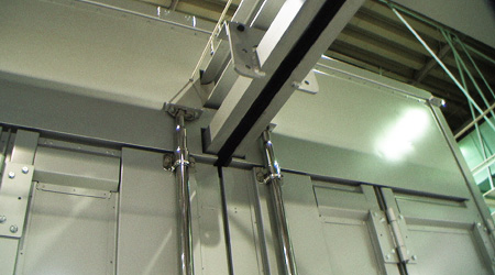 通過吊掛生產線的部分（load邊）